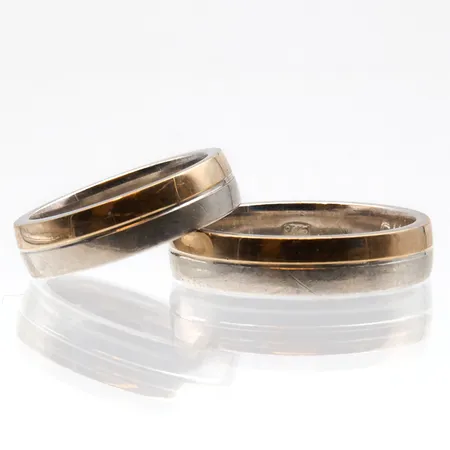 Kaksi sileää sormusta, koko 16½ ja 20, kaiverrettu, 925, Paino: 11,3 g