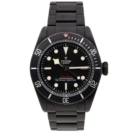 Teräsrannekello Tudor Heritage  Black Bay Dark, ref. 79203DK, sarjanumero 1692899, rungon Ø 42mm, laatikko, suomi paperit, hihnassa ja runossa pientä kulumaa Paino: 0 g