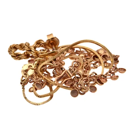 Kultakoruja, osa viallisia, 585,  Paino: 4,6 g