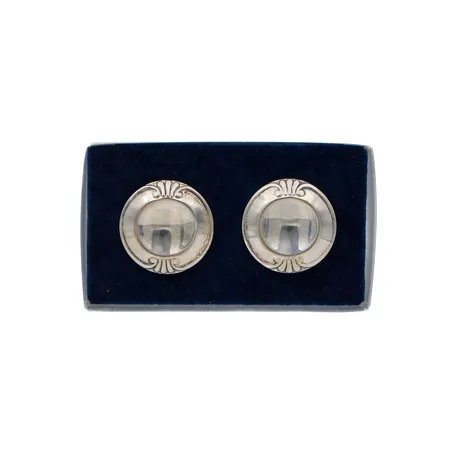 Kaksi juustonappia, Chippendale, Ø32mm, rasia, 830, Paino: 8,5 g