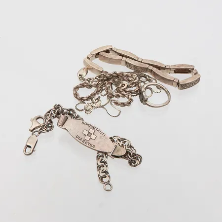 Viallisia koruja, 925, Paino: 41,3 g