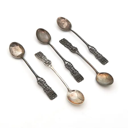 Kuusi kahvilusikkaa, Pitsi, Design Pentti Sarpaneva, pituus 125mm, 830, Paino: 58,3 g