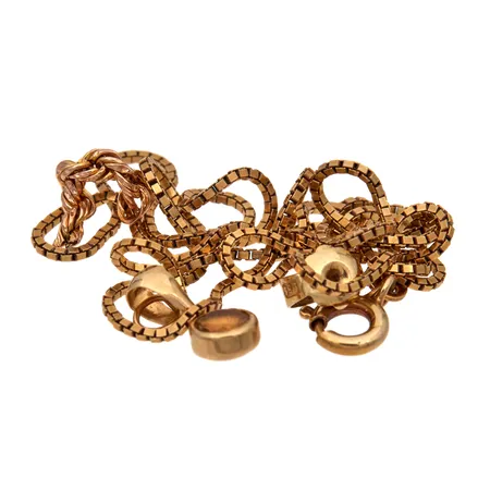 Kultakoruja, osa viallisia, 585br,  Paino: 3,5 g