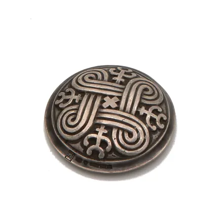 Viallinen rintakoru, Kalevala, Hannunvaakuna, Ø 52mm, neula katkennut, 813, Paino: 26,5 g