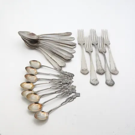 Hopea-aterimia, osa kaiverrettuja, 813, Paino: 607,7 g