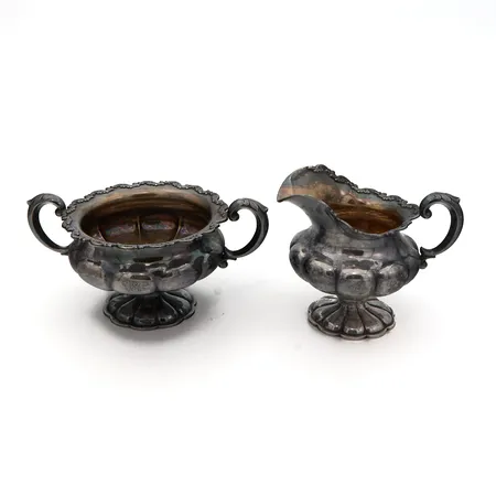 Sokerikko ja kermakko, korkeudet 105mm ja 95mm, 813, Paino: 450,8 g