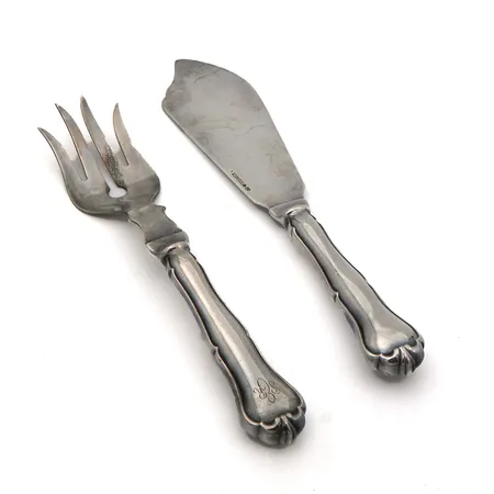 Kakkuhaarukka ja -veitsi, Chippendale, kaiverrettu, pituudet 211 ja 233mm, 813, Paino: 131,3 g