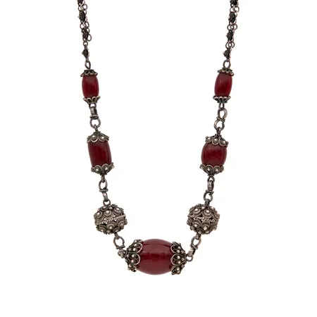 Kivikaulakoru, käytön jälkiä, lukko metallia, pituus 47,5cm, leimaamaton 800br, Paino: 37,7 g