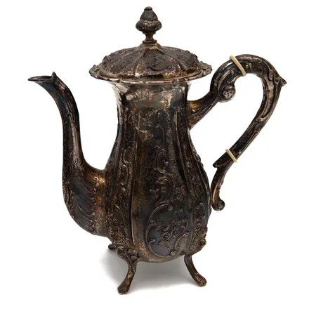 Kahvikannu, korkeus 200mm, vuodelta 1942, 813br,  Paino: 534,7 g