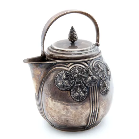 Kermakko, korkeus 125mm, vuodelta 1909, 813, Paino: 203,2 g