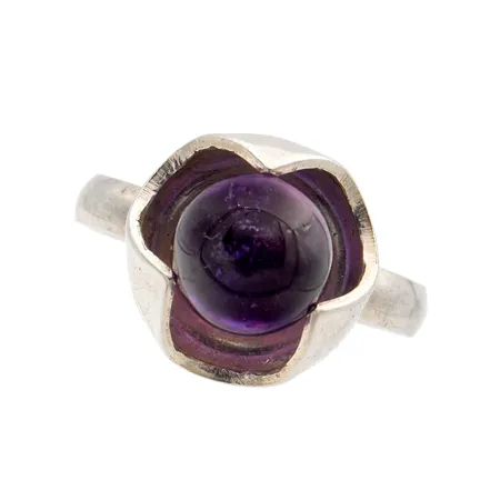 Kivisormus, koko 18½, pieniä käytön jälkiä, 835br, Paino: 3,9 g