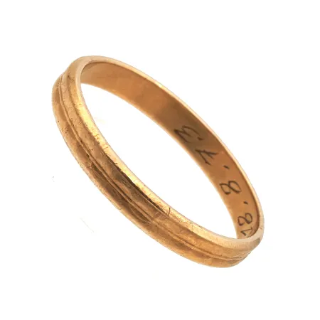 Kuvioitu sormus, kaiverrettu, koko 19½, 750,  Paino: 2,8 g