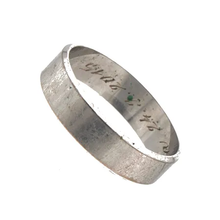 Sileä sormus, kaiverrettu, koko 19¼, 585 valkokulta, Paino: 4,2 g