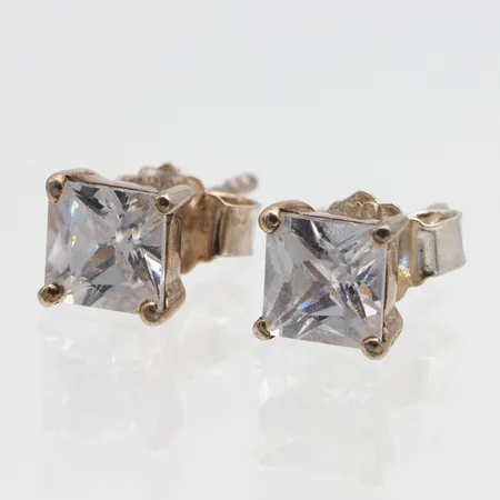 Kivikorvakorut, korkeus 5mm, 925br,  Paino: 1,5 g