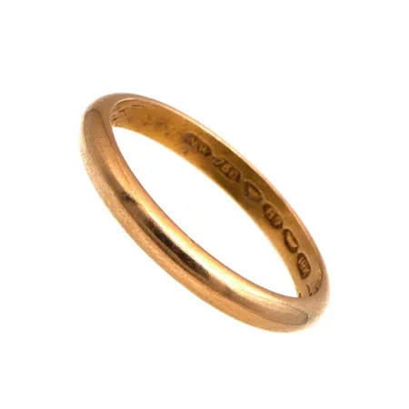 Sileä sormus, kaiverrettu, koko 19, 750,  Paino: 3,6 g