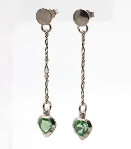 Kivikorvakorut, korkeus 46mm, 925br,  Paino: 2,1 g