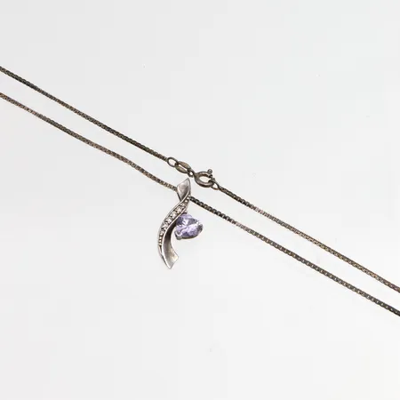 Kivikaulakoru, riipuksen korkeus 27mm, ketjun pituus 41,5mm, 925br, Paino: 6,2 g