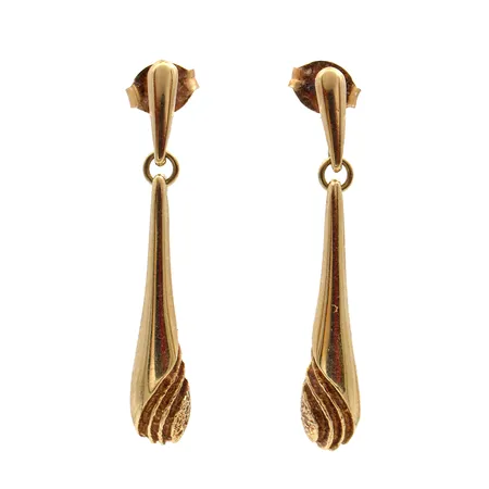 Korvakorut, korkeus 31mm, tekijänleima AKT (Tammen Koru Ky), 585,  Paino: 2,1 g