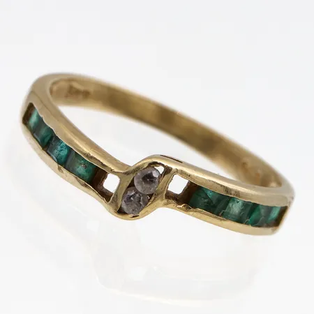 Viallinen kivisormus, 585br, Paino: 1,6 g