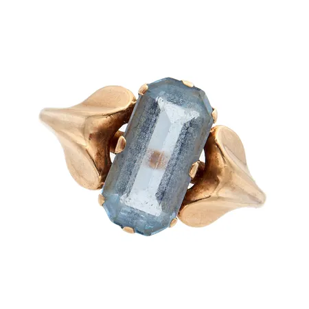 Kivisormus, koko 17, 585br,  Paino: 2,1 g