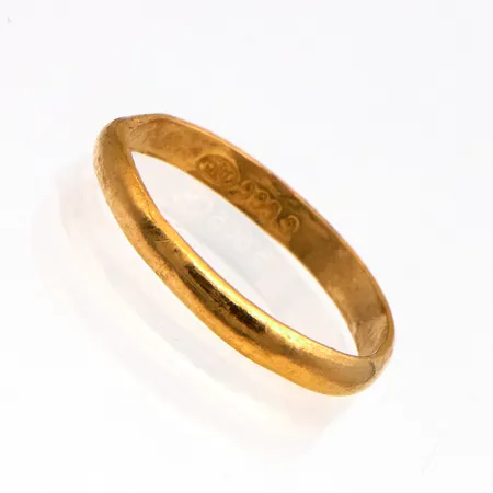 Sileä sormus, koko 15¾, 999,  Paino: 1,9 g