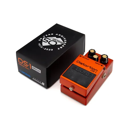 Kitarapedaali Boss DS-1 Distortion, B50A, alkuperäinen pakkaus.