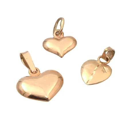Kolme sydänriipusta korkeudet 10-15mm, 585,  Paino: 0,8 g