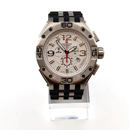 Teräsrannekello Swiss Alpine Military, kumiranneke, quartz, 10 ATM, "swiss made" 7032.9DT,  pituus 160-220mm, Ø 50mm, säilytysrasia. 