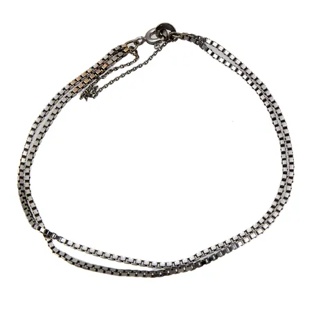 Venetsia-rannekoru, pituus 180mm, 585 valkokulta,  Paino: 4,7 g