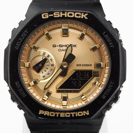 Rannekello Casio G-shock Ga-2100GB, taulun Ø 46mm, laatikko, ostokuitti ja takuukortti.