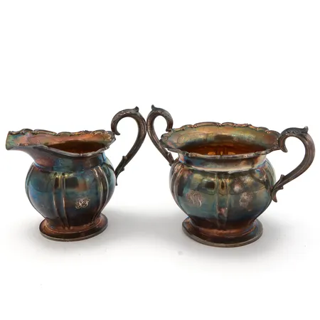 Sokerikko ja kermakko, kaiverrettu, korkeus 70-85mm, 813,  Paino: 225,2 g