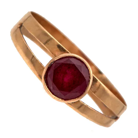 Viallinen kivisormus, 585br,  Paino: 1,3 g