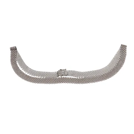 Kaulakoru, pituus 46cm, leveys 9mm, 585 valkokulta Paino: 28,1 g