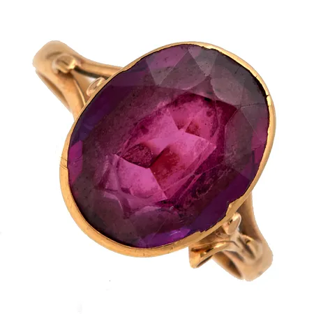 Viallinen kivisormus, 750br, Paino: 3,9 g