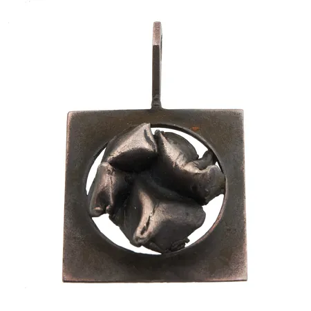 Riipus, korkeus 37mm, 916h,  Paino: 6,3 g