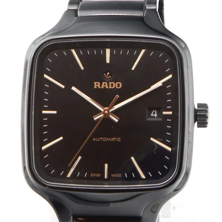 Rannekello Rado True Square , keraaminen/titaatinen, automaatti, Swiss Made, rungon mitat 37.5x44mm, ref: 01.763.6078.3.016, S:N 16114696, rannekkeen pituus 195mm, rannekkeen jatkopalat, laatikko ja paperit kirjattu 13.04.22