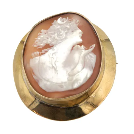 Vääntynyt kame-rintaneula, mitat 50x60mm, 800br,  Paino: 16,8 g