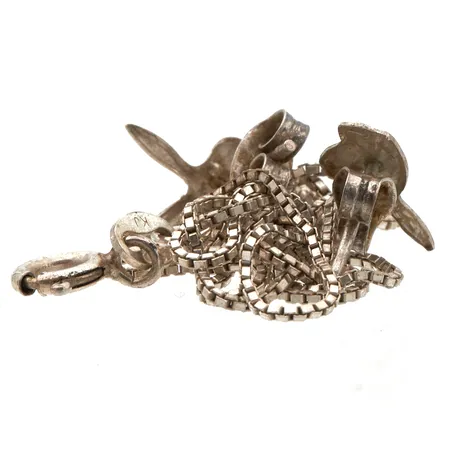 Viallisia hopeakoruja, 830-925, Paino: 2,4 g