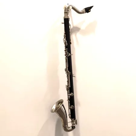 Bassoklarinetti Selmer USA, S:N 62442, suukappale C85/120, kovalaukku 