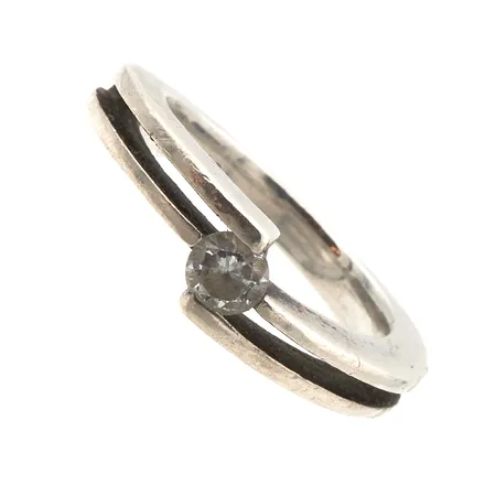 Kivisormus, koko 16, 925br, Paino: 4,3 g