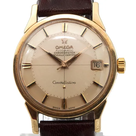 Teräs/kultarannekello Omega Constellation Automatic Chronometer, Pie- Pan caliber 561, Swiss Made, automaatti, käytön jälkiä, rungon Ø33.5mm, viallinen nahkaranneke, rannekkeen pituus 185-230mm, ranneke ei alkuperäinen,  Paino: 0 g