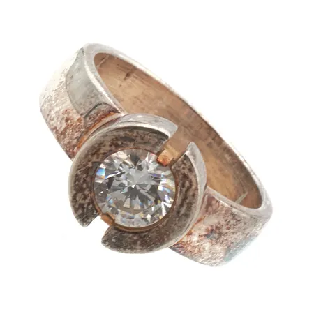 Kivisormus, koko 17, 925br,  Paino: 6,4 g