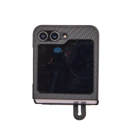 Matkapuhelin Samsung Galaxy Z flip 5 256GB, käytön jälkeä, laturi