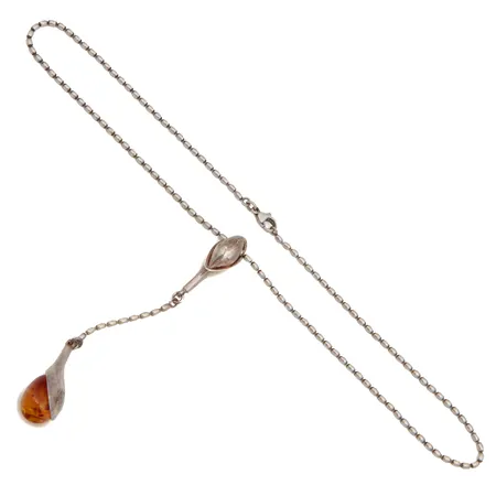 Meripihkakaulakoru, Kaunis koru, ketjun pituus 45,5cm, riipuksen korkeus 105mm, 925br, Paino: 18,7 g