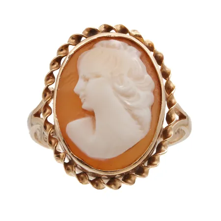 Camee-sormus, kaiverrettu, koko 17, 585br, Paino: 3,5 g