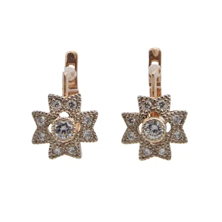 Timanttikorvakorut 2xn.0.10ct 16xn.0.02ct, korkeus 13mm, 585 valko- ja keltakulta,  Paino: 4,3 g