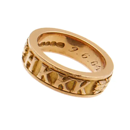 HKKK-sormus, koko 19¾, kaiverrettu, 750, Paino: 18 g