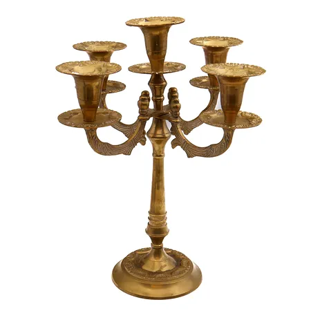 Viisihaarainen kynttilänjalka, korkeus 30cm, leveys 21cm, käytön jälkiä, messinkiä, ei lähetetä