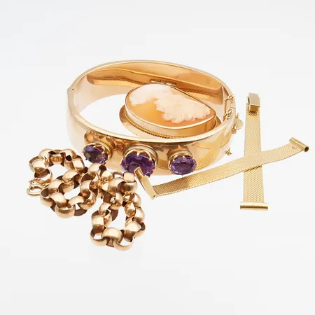 Viallisia kultakoruja, 585br, Paino: 63,3 g