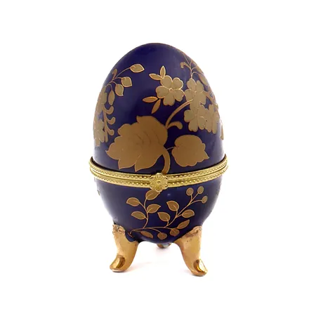 Posliininen korurasia, korkeus 95mm.